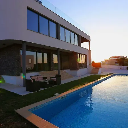 Villa Leon's Holiday 2 Pola